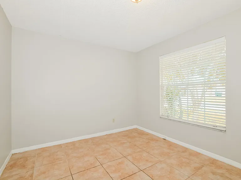 9324 Pavillion Dr — Photo 11