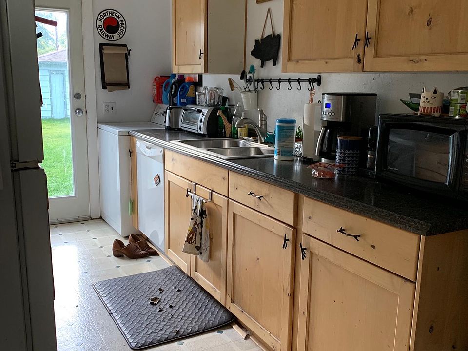 1st image of 817 Hickory St