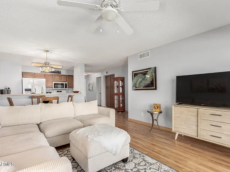 9264 W Morrow Dr — Photo 7