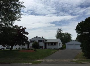 15 S Side Dr, Wallingford, CT 06492