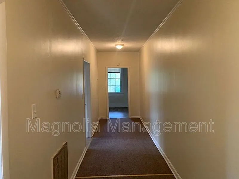 2 bed, 1.0 bath, $675 — Photo 2