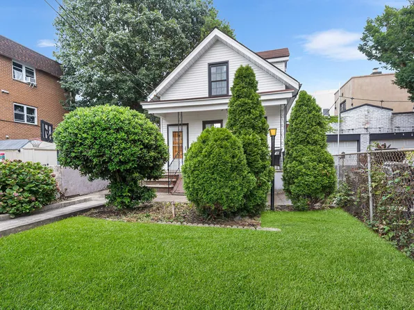 206 Bergenline Ave, Union City, NJ 07087