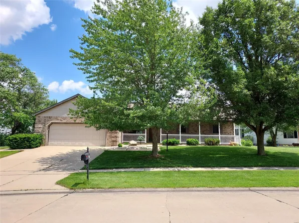 1014 Heather Ln, Greenville, IL 62246