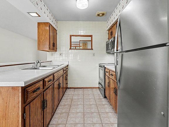 5th image of 314 Wabena Ave