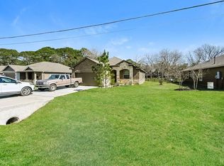 6735 Blimp Base Rd, Hitchcock, TX 77563