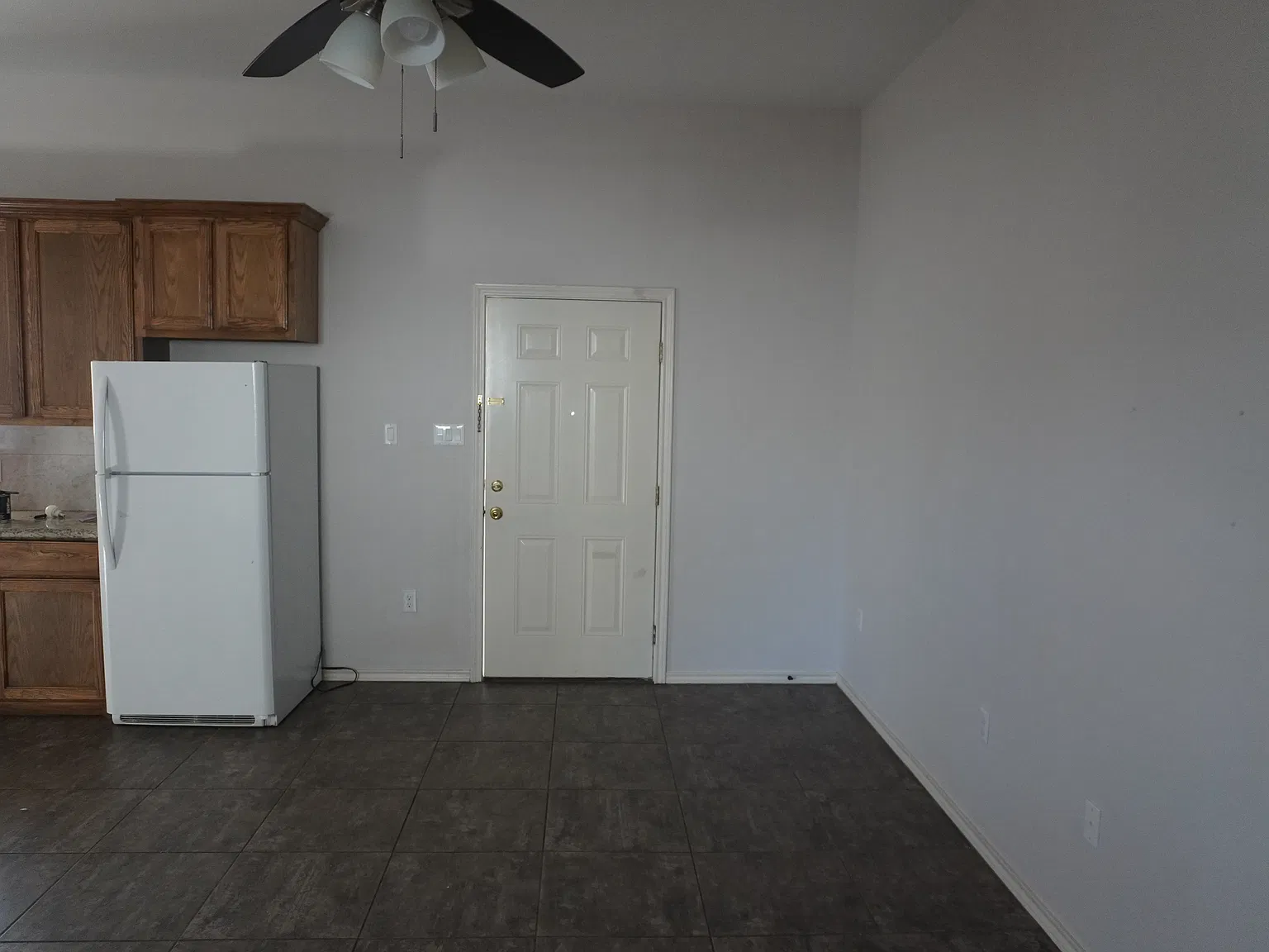 1 bed, 740 sqft, $800 — Photo 2