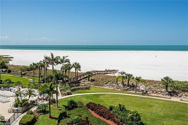 1st image of 320 Seaview Ct #2-507