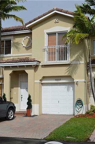 2nd image of 10237 NW 57th St