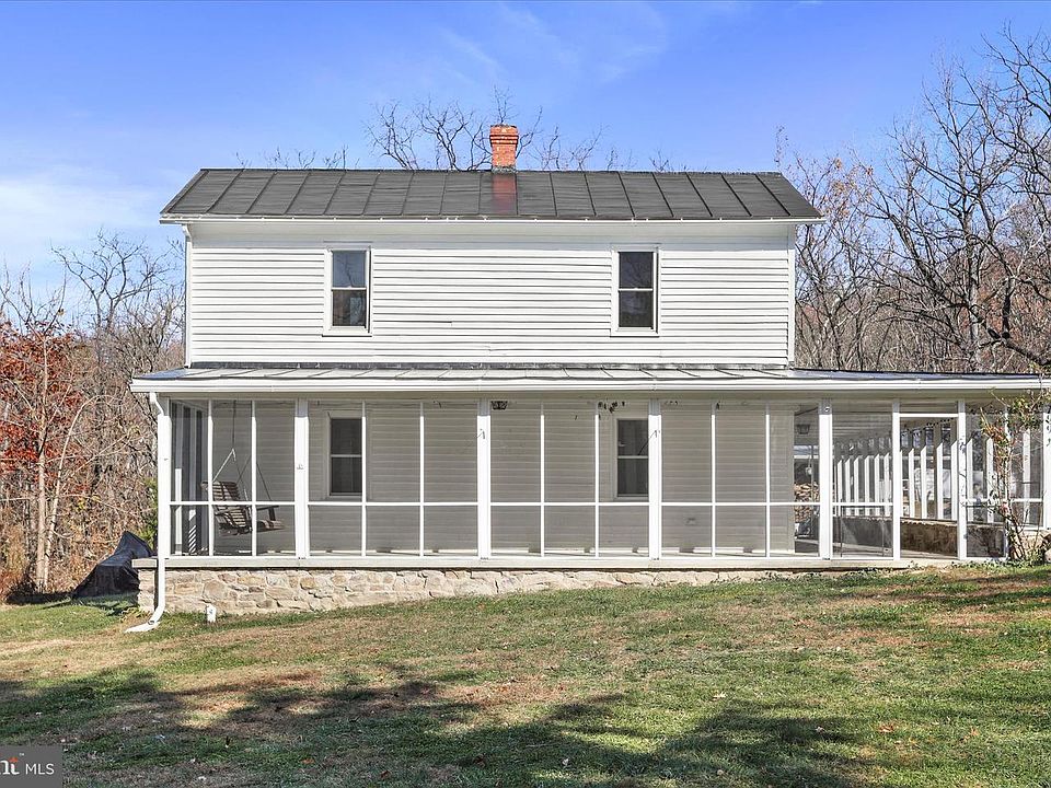 1st image of 799 Stephens Ln