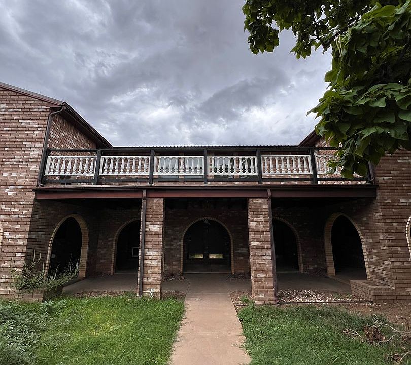 Building Photo 3