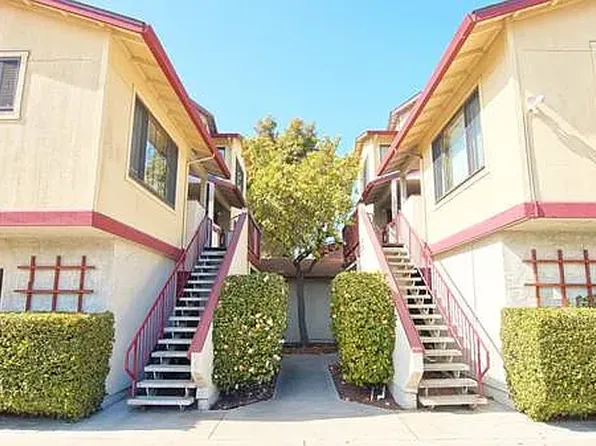 Los Arboles Apartments
