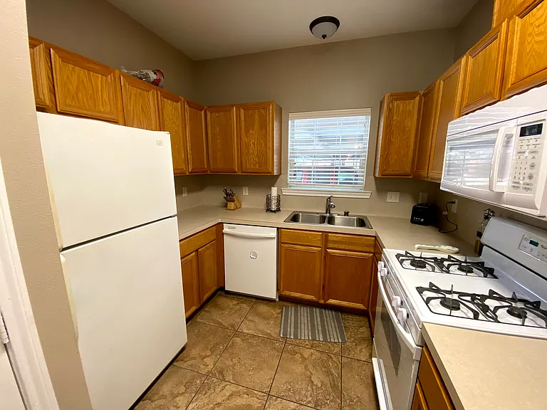 1127 Welsh Ave — Photo 9