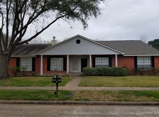 9219 Barrowhollow Dr, Houston, TX 77083