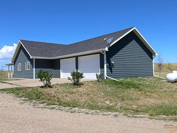 2nd image of 24222 Dewey Ln