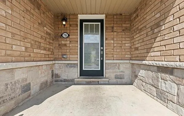 7765 Redbud Lane Niagara Falls Ontario L2H3S2 — Photo 2