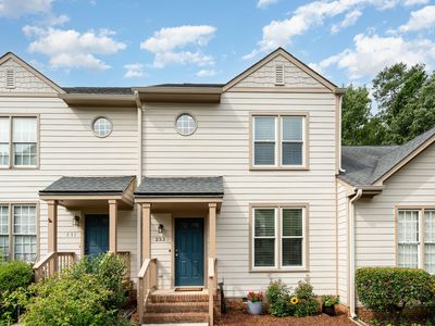 233 Windbyrne Dr, Cary, NC, 27513