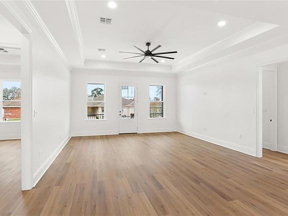 2nd image of 3213 Dauterive Dr