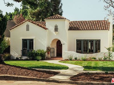 845 S Muirfield Rd, Los Angeles, CA, 90005