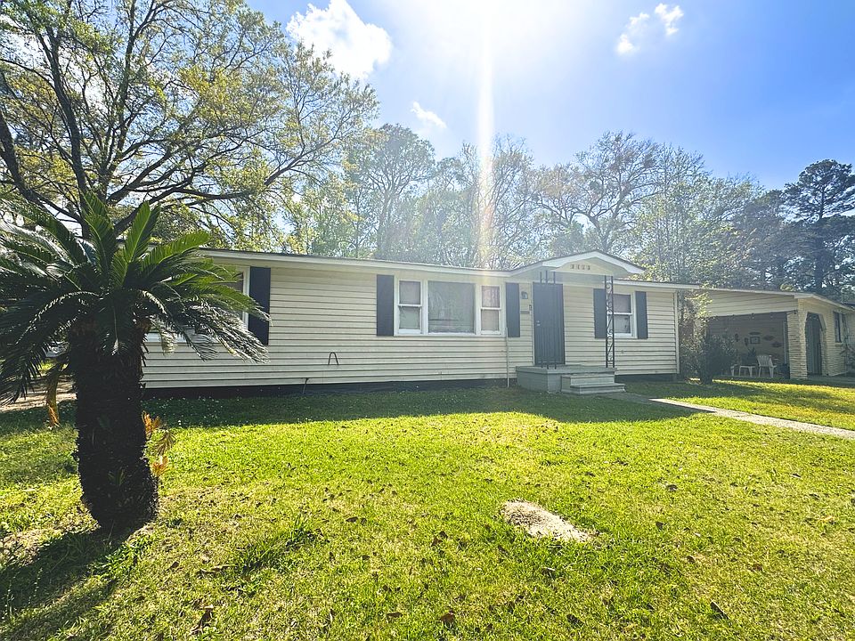 2nd image of 2453 Pineway Dr N