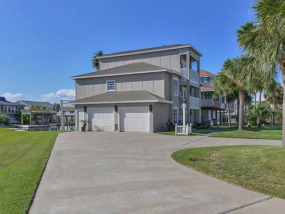3rd image of 3233 Cutlass Ln