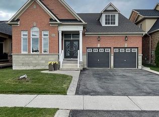 14 Mount Royal Cir, Brampton, ON L6P 1Y7
