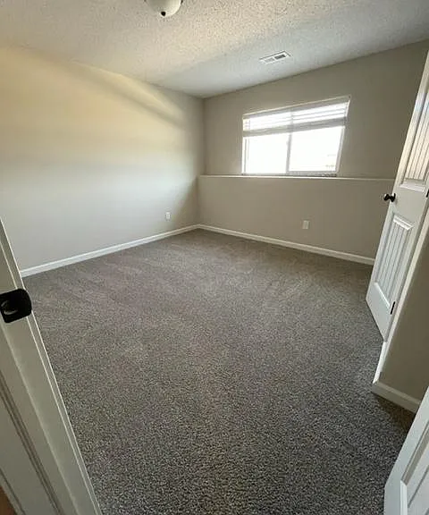 5270 N Cypress Cir — Photo 3