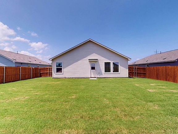 5th image of 1613 Lercara Ln