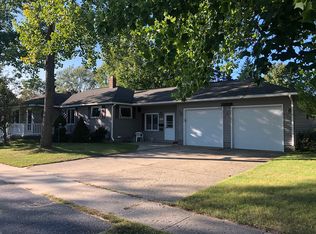 1202 24th St, Manistee, MI 49660