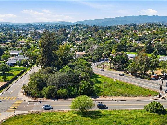 2nd image of Mission Rd