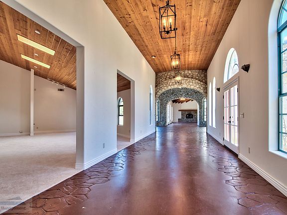 4th image of 41701 Calle Los Pericos