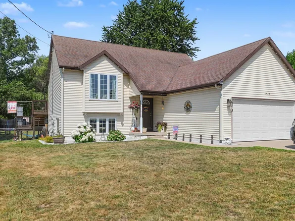 11525 60th Ave, Allendale, MI 49401