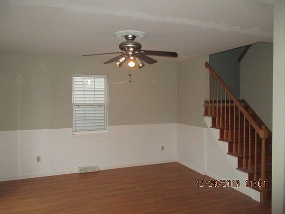 3rd image of 6 Lafayette Park