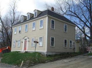 81 2nd St, Hallowell, ME 04347