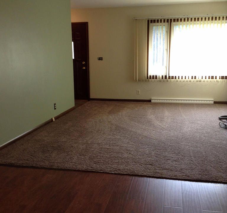 1st image of 818 17th Ave