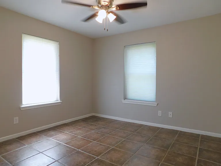 897 John George Ln — Photo 22