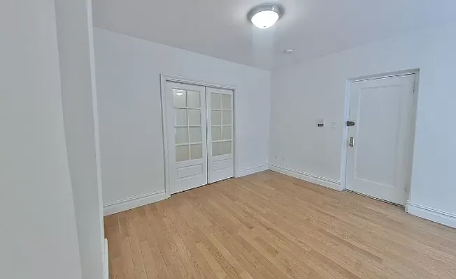 Rented by CitySites Real Estate Group | media 3