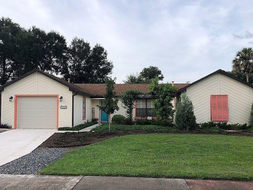 1st image of 881 Village Lake Dr N