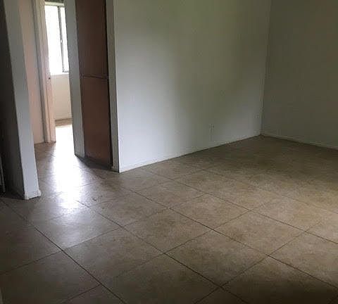 3rd image of 4003 N Parkway Ave APT 3