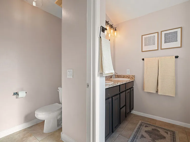 357 W Herschel H Hobbs Pl — Photo 9