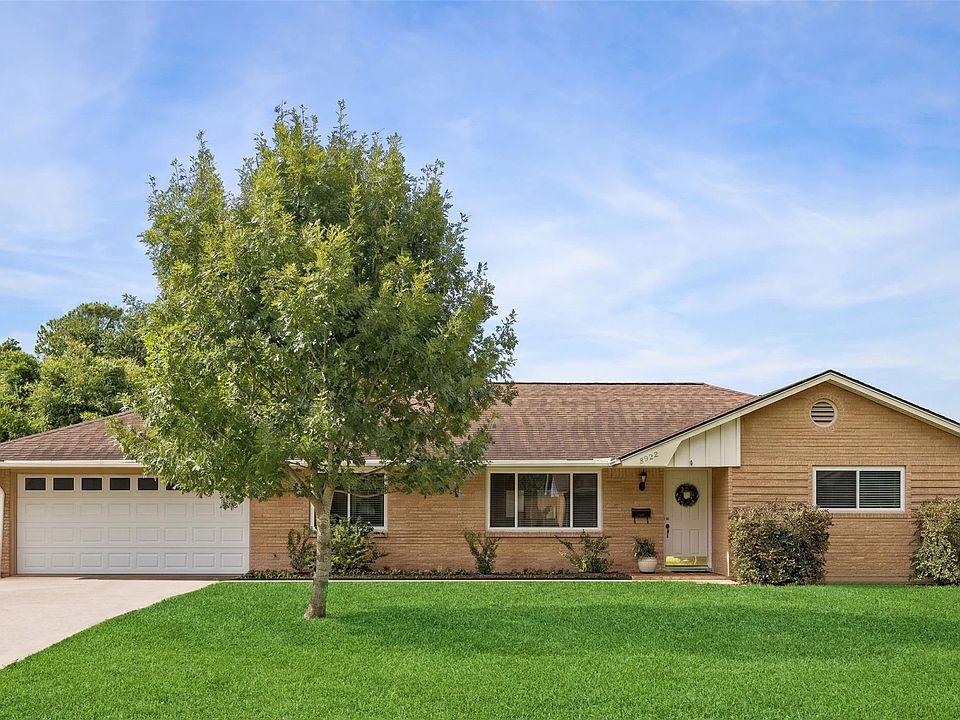 1st image of 8922 Springview Ln
