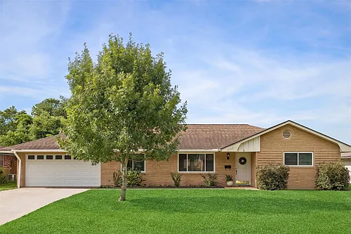 8922 Springview Ln Photo 1