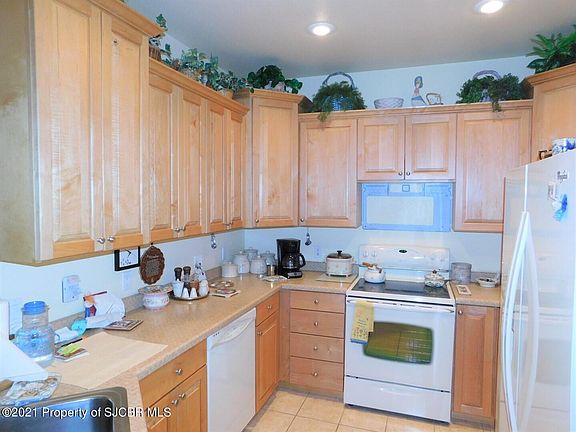 5th image of 1957 Hollyhock Cir