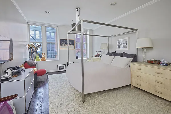 Rented by Brown Harris Stevens | media 12