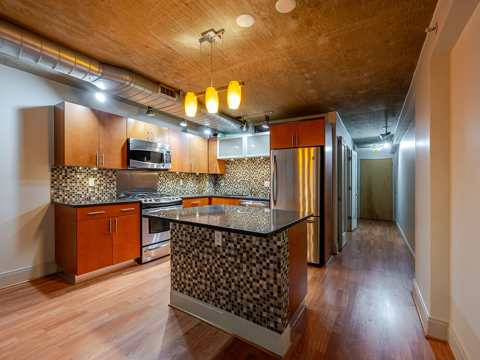 929 Florida Ave NW — Photo 2