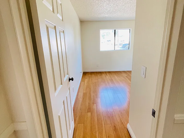 2425 Canada Blvd #106 — Photo 17