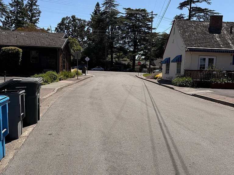 1906 Diamond Ct — Photo 36