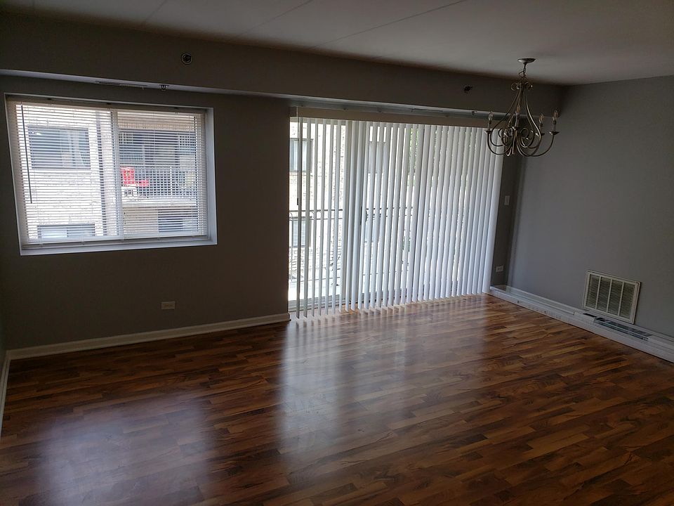 1st image of 7325 Oakwood Ave APT 2C