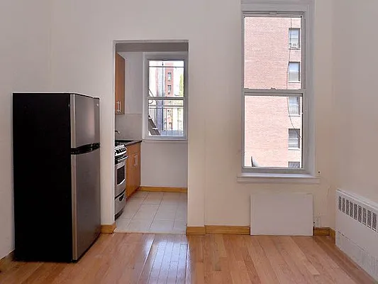 Rented by Cooper & Cooper Real Estate | media 9