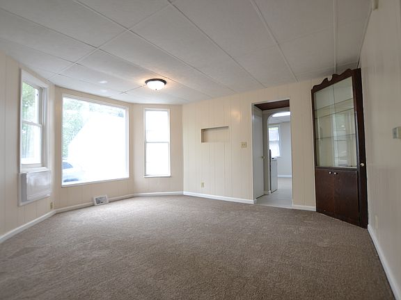 5th image of 7 N Hickory St #1
