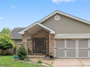 12214 Autumn Dale Ct, Maryland Heights, MO 63043